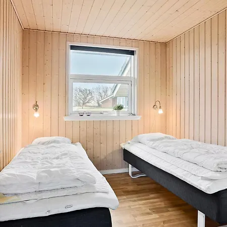 In With House Sea View Holiday home *